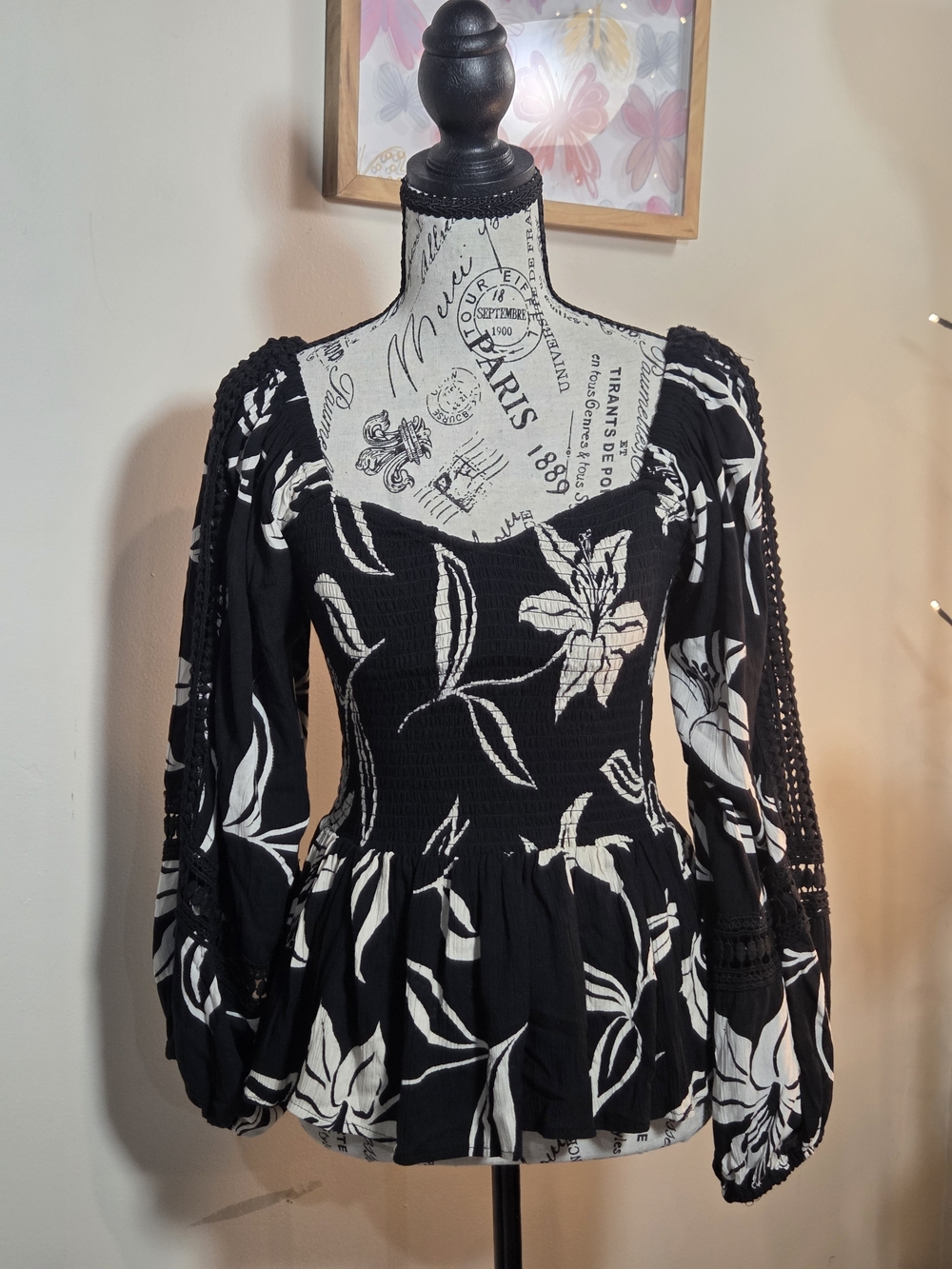Angie Black Floral Print Top Long Balloon Sleeve V Neck Shirred Boho